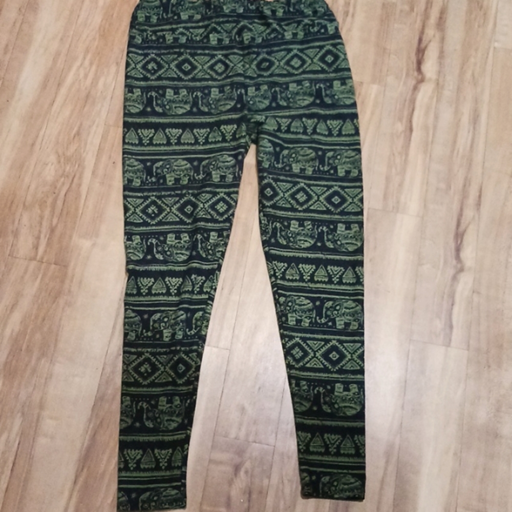 Women's Lula roe elephant leggings  T/C
